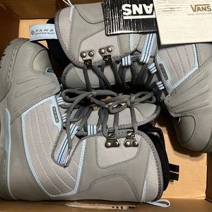 Vintage Vans Millennium Snowboard Boots